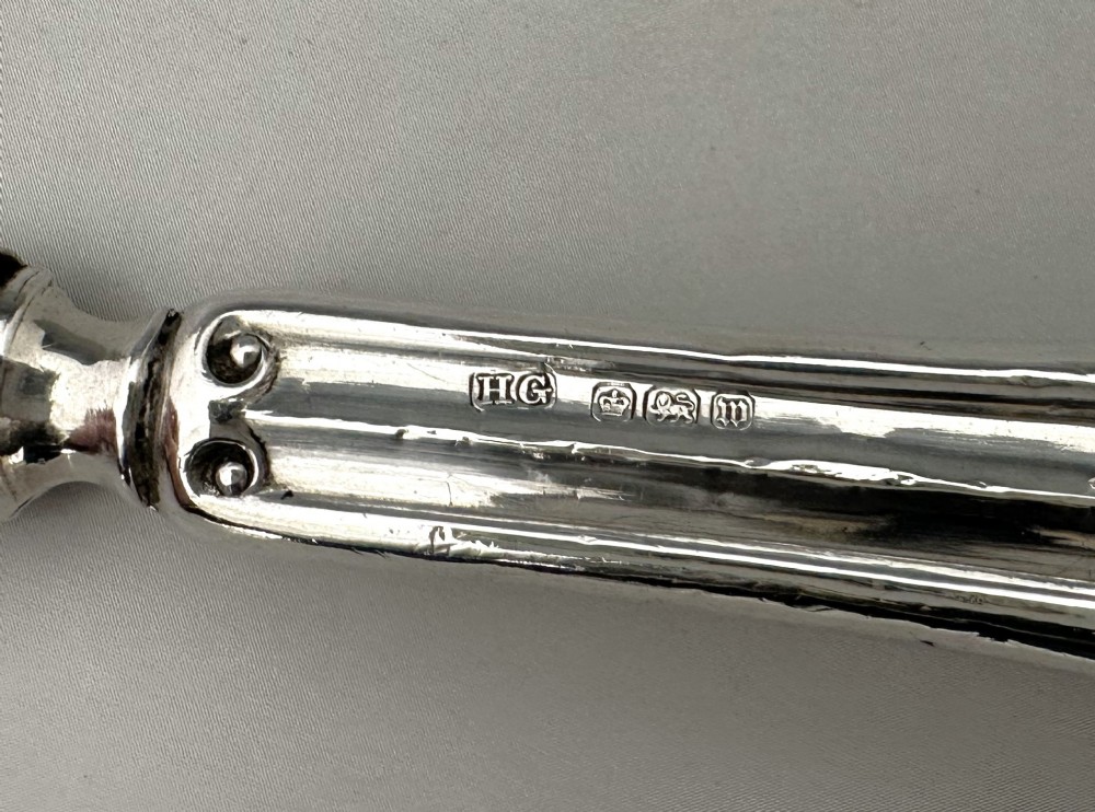 A useful set of 6 boxed silver handled butter knives View VI