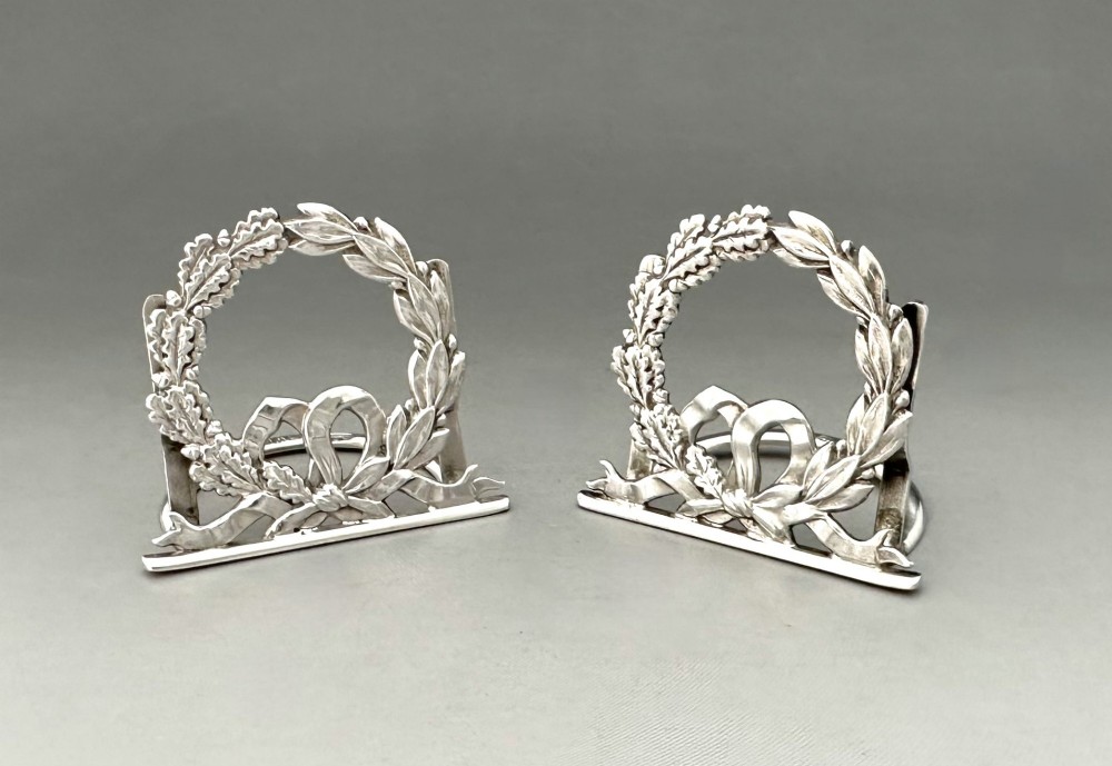 An excellent pair of Chester silver menu/ card holders