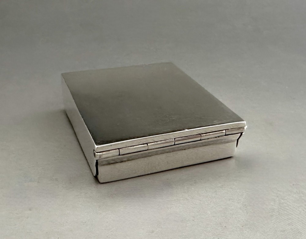 A superb George V silver Vesta case View VIII