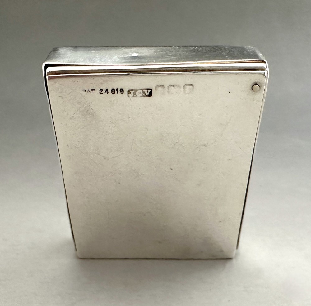 A superb George V silver Vesta case View XI