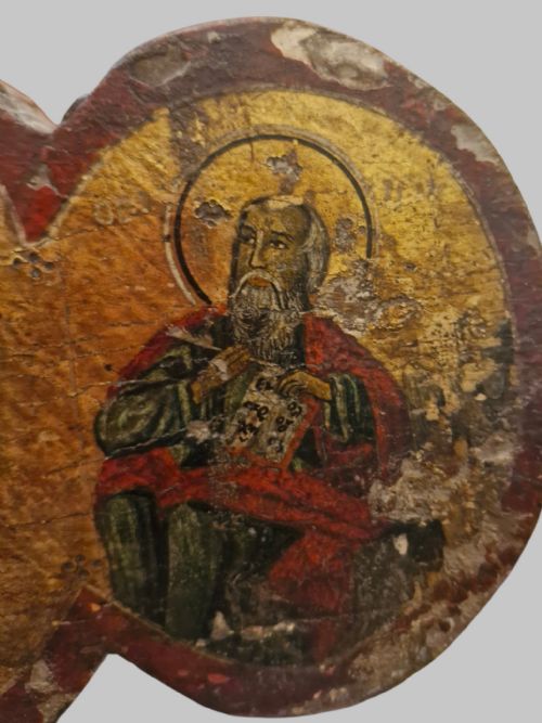 A ROSEWOOD CROSS - ADDITIONAL PHOTO 2