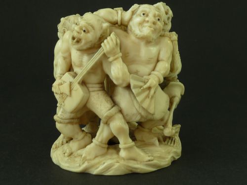 JAPANESE CARVED IVORY OKIMONO DEMONS SKELETON MEIJI PERIOD - ADDITIONAL PHOTO 1