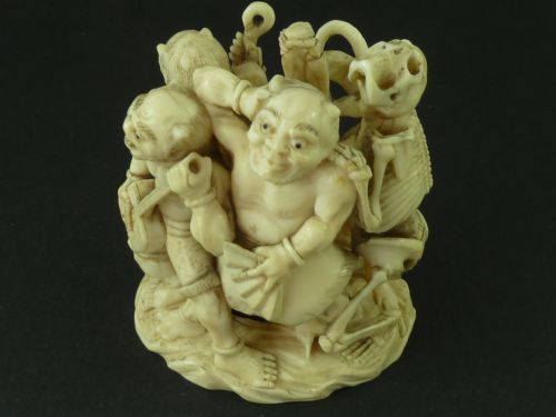 JAPANESE CARVED IVORY OKIMONO DEMONS SKELETON MEIJI PERIOD - ADDITIONAL PHOTO 6