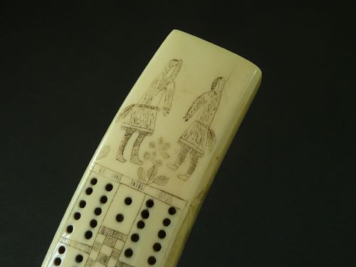 LARGE SCRIMSHAW INUIT CRIB BOARD WALRUS TUSK MARINE IVORY ESKIMO - ADDITIONAL PHOTO 4