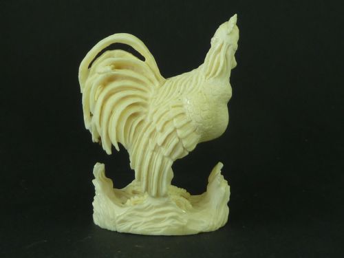 ANTIQUE CHINESE CARVED IVORY COCKEREL MODEL - ADDITIONAL PHOTO 2