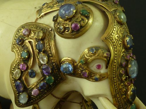 LARGE SRI LANKA CARVED IVORY JEWEL ENCRUSTED ELEPHANT ANTIQUE - ADDITIONAL PHOTO 6
