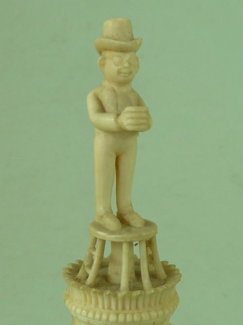 EARLY 19TH CENTURY EAST INDIA JOHN COMPANY IVORY CHESS ROOKS - ADDITIONAL PHOTO 5