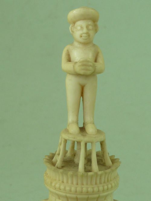 EARLY 19TH CENTURY EAST INDIA JOHN COMPANY IVORY CHESS ROOKS - ADDITIONAL PHOTO 6