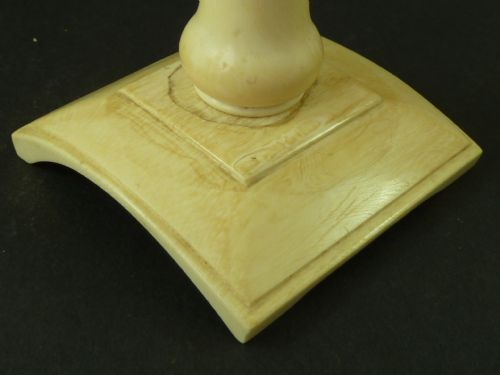LARGE 30CM PAIR OF ANGLO INDIAN IVORY CANDLESTICKS CIRCA 1900 - ADDITIONAL PHOTO 4