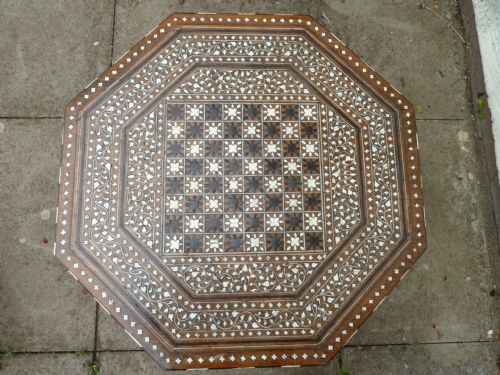 ANGLO INDIAN SANDALWOOD BONE INLAID FOLDING OCTAGONAL CHESS TABLE MOORISH MEDIUM ANTIQUE - ADDITIONAL PHOTO 2