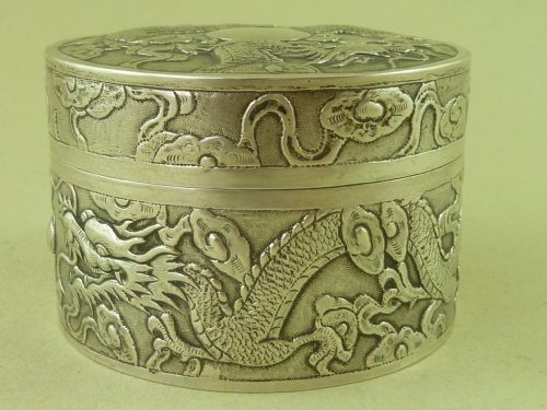 CHINESE EXPORT SILVER BOX DRAGONS PEARLS TRINKET MARKED TC ANTIQUE - ADDITIONAL PHOTO 1