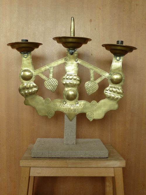 TENABRAE EASTER CANDELABRA DATED 1682 BRASS FRENCH CANDLE HOLDER STAND CANDLESTICK ANTIQUE - ADDITIONAL PHOTO 1
