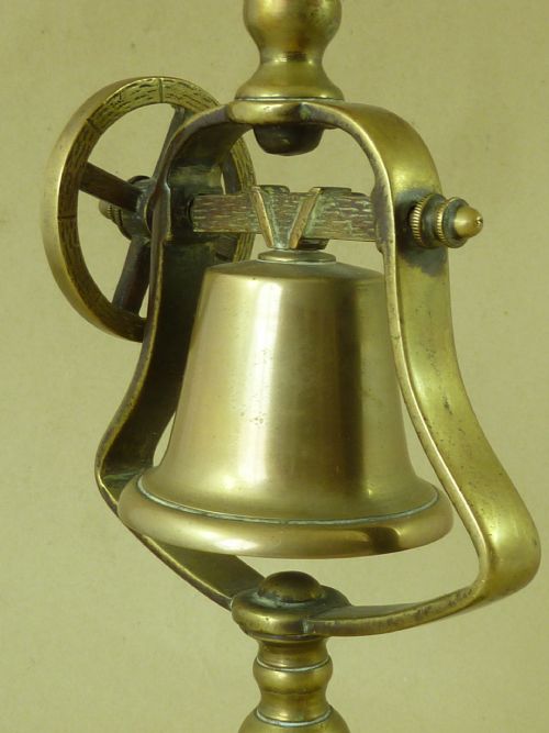 ANTIQUE TAVERN CANDLESTICK BRASS VICTORIAN SERVANT BELL - ADDITIONAL PHOTO 4