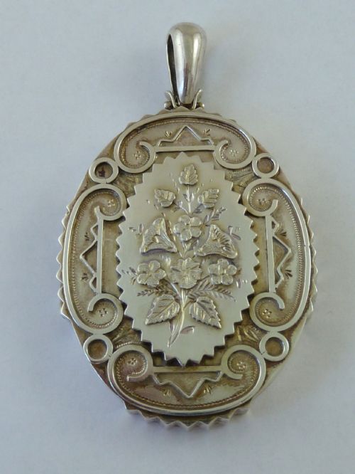 large victorian locket hallmarked silver pendant photo solid sterling - CATEGORY: ANTIQUE SILVER - DATED 1880