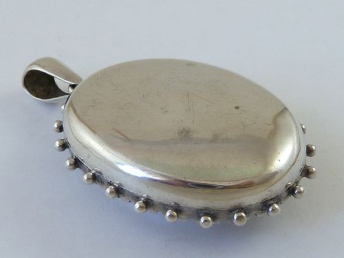 SILVER SWALLOW PENDANT PHOTO LOCKET SOLID STERLING ENGRAVED BIRD VICTORIAN - ADDITIONAL PHOTO 1