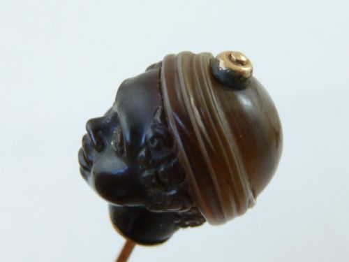CARVED HARDSTONE BLACKAMOOR HEAD GOLD STICK STOCK PIN AGATE BROOCH - ADDITIONAL PHOTO 10