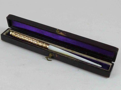 aikin lambert boxed rolled gold mop ink dip pen retractable mother of pearl antique - CATEGORY: ANTIQUE MISCELLANEOUS - DATED 1910