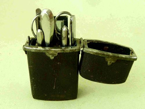 georgian cut steel leather sewing etui tool set hook bodkin scissors knife traveling necessaire - CATEGORY: ANTIQUE MISCELLANEOUS - DATED 19TH CENTURY