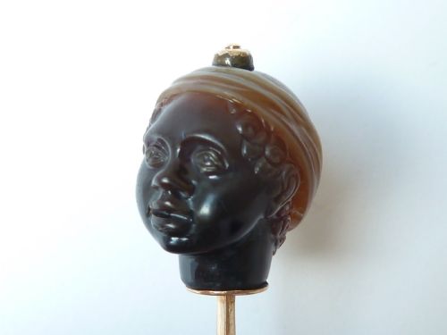 CARVED HARDSTONE BLACKAMOOR HEAD GOLD STICK STOCK PIN AGATE BROOCH - ADDITIONAL PHOTO 17