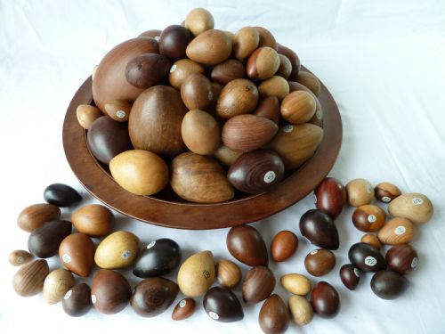 85 DIFFERENT TURNED SPECIMEN WOOD EGGS WOODS WOODEN SAMPLES CATALOGUED TREEN - ADDITIONAL PHOTO 4