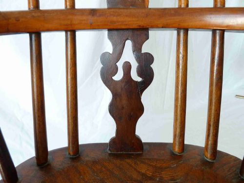 YEW ELM WOOD CHILDS SPLAT BACK WINDSOR ARM CHAIR - ADDITIONAL PHOTO 7