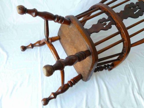 YEW ELM WOOD CHILDS SPLAT BACK WINDSOR ARM CHAIR - ADDITIONAL PHOTO 8