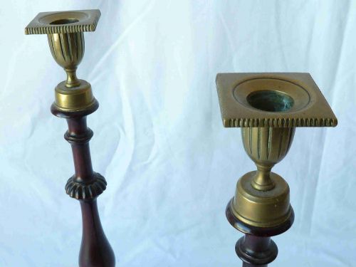 PAIR TALL GEORGIAN STYLE MAHOGANY BRASS CANDLESTICKS - ADDITIONAL PHOTO 5