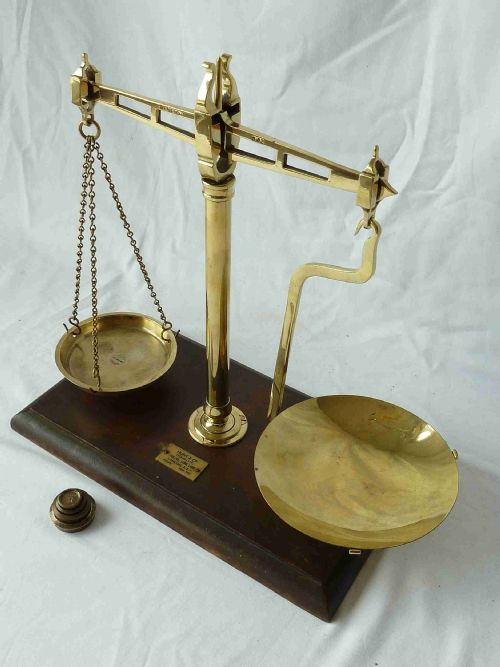VICTORIAN BRASS SHOP SCALES BALANCE BRASS WEIGHTS HUNT CO LONDON - ADDITIONAL PHOTO 2