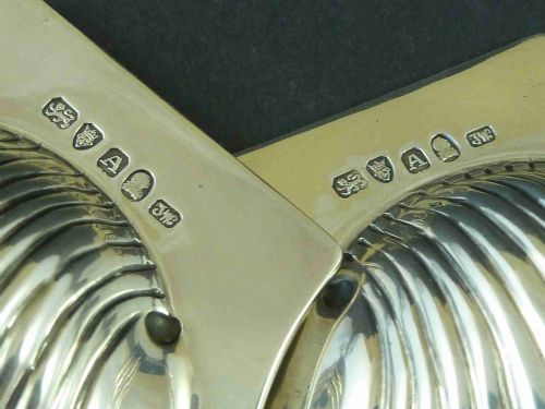 GEORGIAN BUTTER SHELLS 1796 ENGLISH STERLING SILVER SCALLOP DISHES - ADDITIONAL PHOTO 3