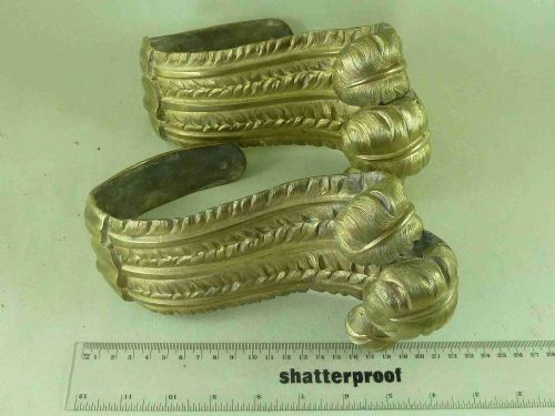 PAIR FLEURDELYS ANTIQUE BRASS DRAPE CURTAIN HOOKS TIES BRACKET HOLD BACK JAMBS POLE REGENCY ORMOLU - ADDITIONAL PHOTO 6