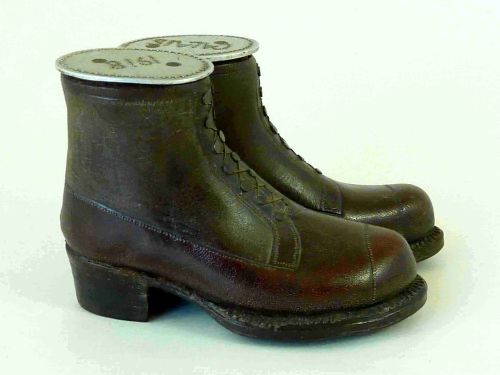 WWI LEATHER SNUFF SHOES POW TRENCH ART PAIR BOOTS 1918 CALAIS - ADDITIONAL PHOTO 7