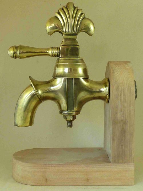 GIANT BRASS WATER TAP FAUCET BRONZE FLEUR DE LYS - ADDITIONAL PHOTO 1