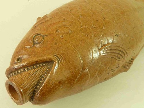 LARGE ENGLISH SALTGLAZE STONEWARE POTTERY FISH SPIRIT FLASK - ADDITIONAL PHOTO 5