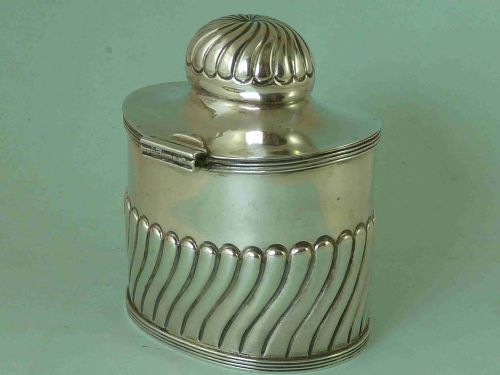 STERLING SILVER TEA CADDY FITTED CADDY SPOON HALLMARKED 1912 GEORGE UNITE - ADDITIONAL PHOTO 1