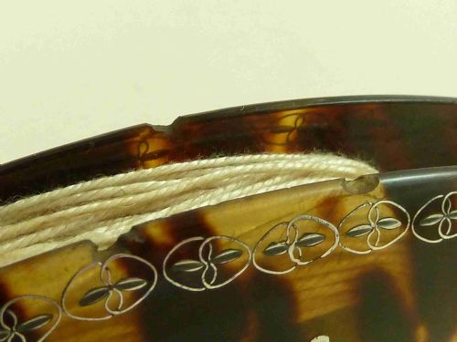 THREE TORTOISESHELL TATTING SHUTTLE PIQUET INLAID THREAD WINDER - ADDITIONAL PHOTO 5