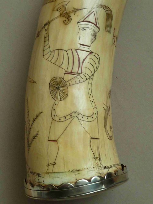 ENGRAVED POWDER HORN NAIVE FOLK ART ARMORIAL MOUNTED - ADDITIONAL PHOTO 3