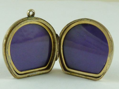 VICTORIAN ENAMEL SOLID GOLD HORSE SHOE PHOTO LOCKET PENDANT FOB ANTIQUE - ADDITIONAL PHOTO 1