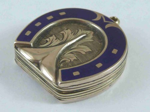 VICTORIAN ENAMEL SOLID GOLD HORSE SHOE PHOTO LOCKET PENDANT FOB ANTIQUE - ADDITIONAL PHOTO 4