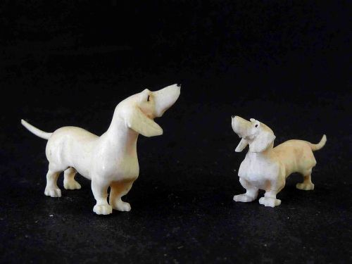 TWO CARVED IVORY DACHSHUND MINIATURE DOG MODELS VICTORIAN - ADDITIONAL PHOTO 1