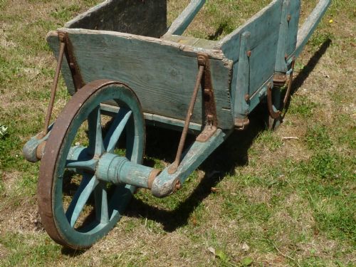 VICTORIAN PAINTED WOODEN WHEEL BARROW GREEN ORIGINAL - ADDITIONAL PHOTO 5