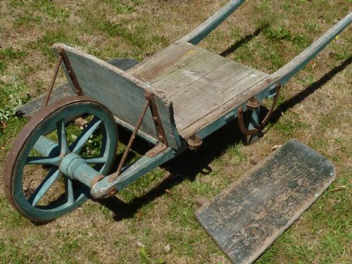 VICTORIAN PAINTED WOODEN WHEEL BARROW GREEN ORIGINAL - ADDITIONAL PHOTO 6