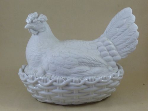 large hen on nest tureen staffordshire porcelain parian egg basket victorian - CATEGORY: ANTIQUE CERAMICS - DATED 1880