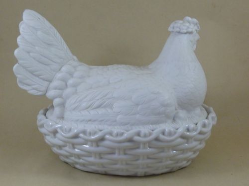 LARGE HEN ON NEST TUREEN STAFFORDSHIRE PORCELAIN PARIAN EGG BASKET VICTORIAN - ADDITIONAL PHOTO 2