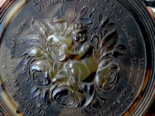 ENGLISH PRESSED HORN SNUFF BOX LOVE TOKEN SIGNED W WILSON - ADDITIONAL PHOTO 1