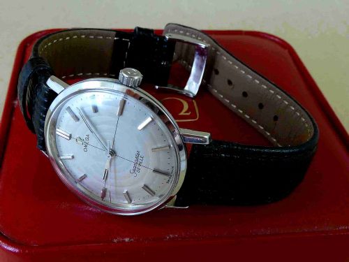 fig 1. 1962 Omega Seamaster De Ville Manual Cross Hair Dial Stainless Steel Watch Boxed