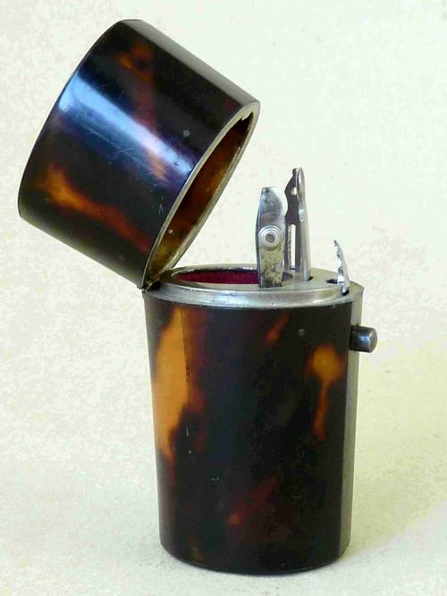 GEORGIAN TORTOISESHELL SILVER SEWING ETUI TOOL SET BODKIN TWEEZERS NECESSAIRE - ADDITIONAL PHOTO 1
