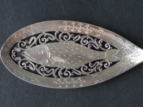VICTORIAN STERLING SILVER SARDINE SERVERS FISH KNIFE FORK HALLMARKED MAPPIN WEBB - ADDITIONAL PHOTO 1