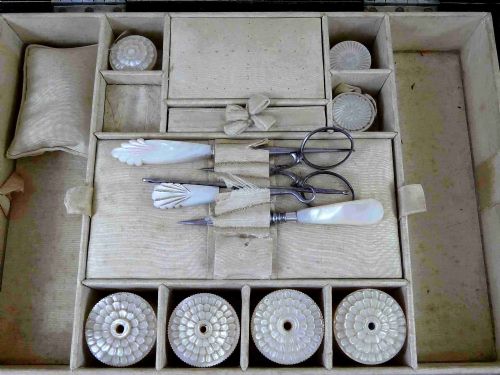 ROSEWOOD SEWING BOX SET CUT STEEL MOP THREAD WINDER SCISSORS TOOLS VICTORIAN - ADDITIONAL PHOTO 6