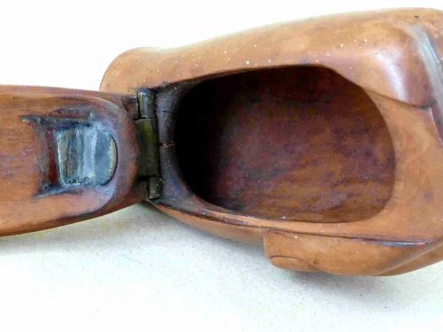 GEORGIAN BOXWOOD HAND FIST SNUFF BOX FOLK ART TREEN - ADDITIONAL PHOTO 7