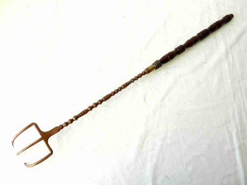 GEORGIAN WELSH COPPER MAHOGANY TOASTING FORK FLESH - ADDITIONAL PHOTO 1